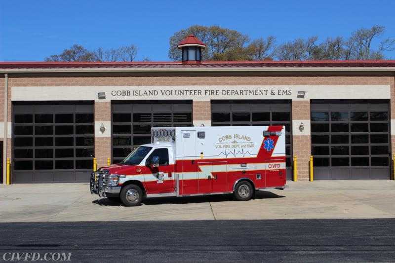 Ambulance 69
2014 Ford E-450 Chassis
PL Custom Ambulance
